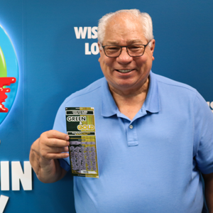 GREEN & GOLD Winner - LESTER R