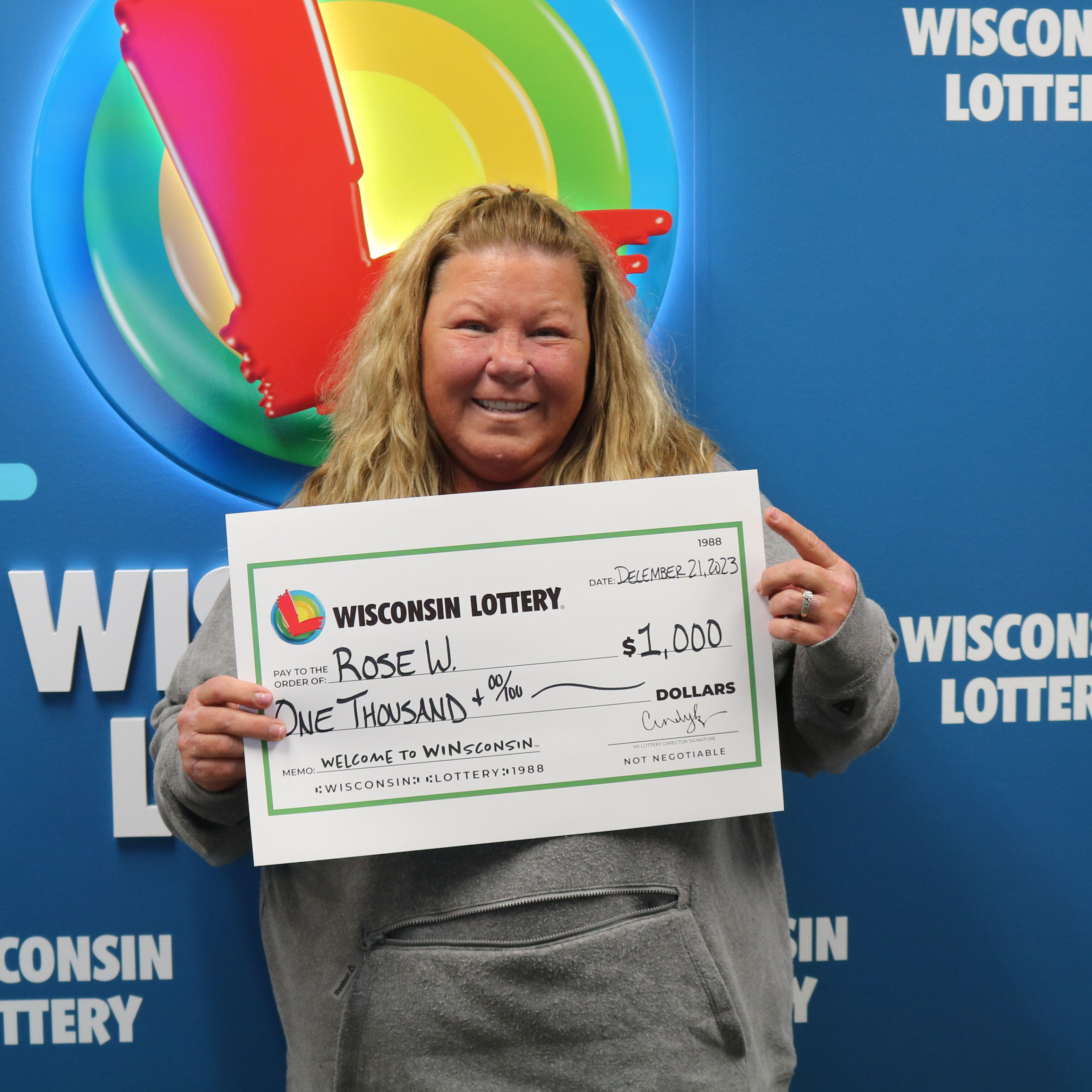 GREEN & GOLD Winner - ROSE W