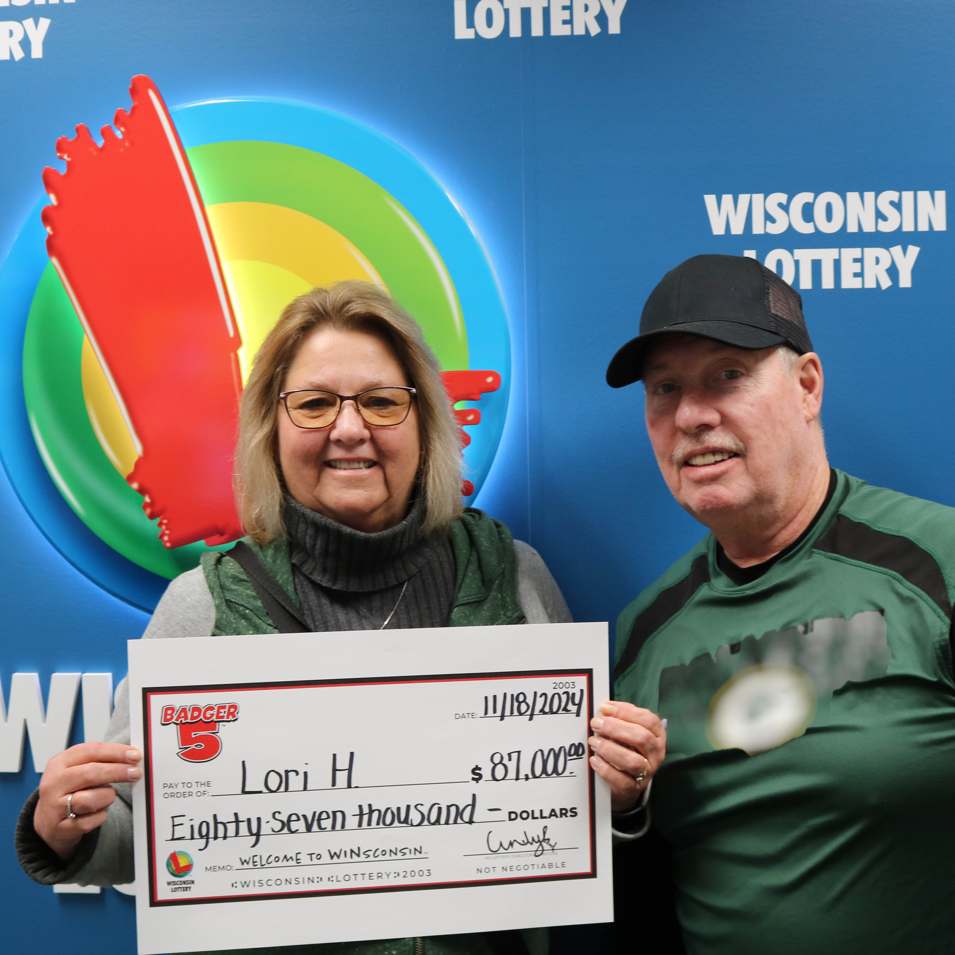 BADGER 5 Winner - LORI H