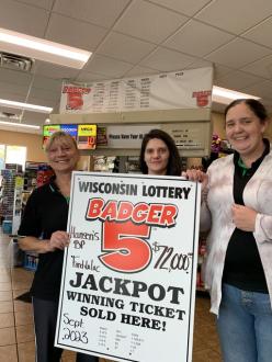 (l-r) Julie Hansen and employees, Heather and Toni